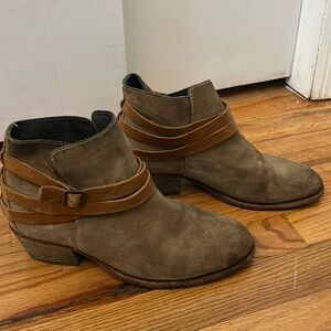 H by Hudson suede booties size 40